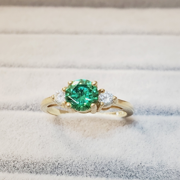 14k Solid Yellow Gold Round Brilliant Cut Green Emerald & Diamond Ring - Picture 8 of 12